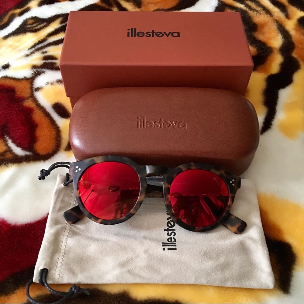 Illesteva Mirrored Sunglasses